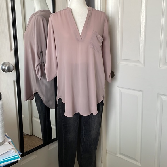 Lush drapery tunic top in blush - Picture 5 of 9